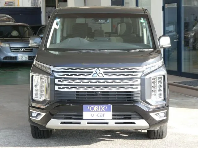 デリカ D:5 4WD(ミツビシ)の車両写真