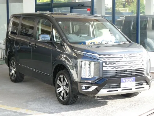 デリカ D:5 4WD(ミツビシ)の車両写真