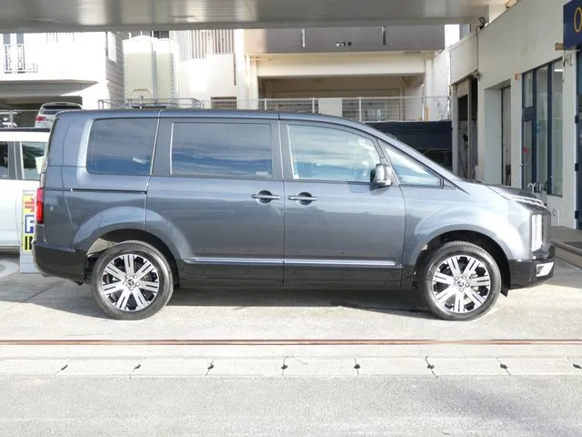 デリカ D:5 4WD(ミツビシ)の車両写真