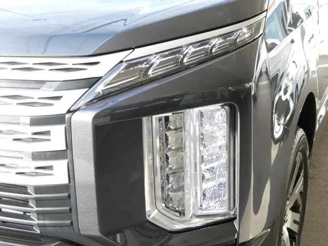 デリカ D:5 4WD(ミツビシ)の車両写真