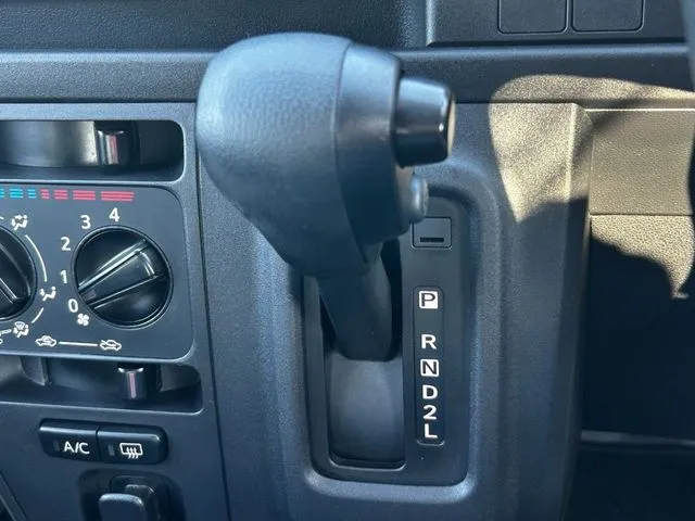 ダイハツ ハイゼットカーゴ