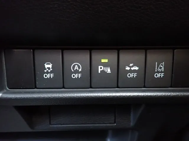 クロスビー 4WD(スズキ)の車両写真