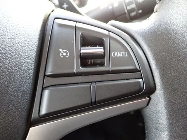 クロスビー 4WD(スズキ)の車両写真