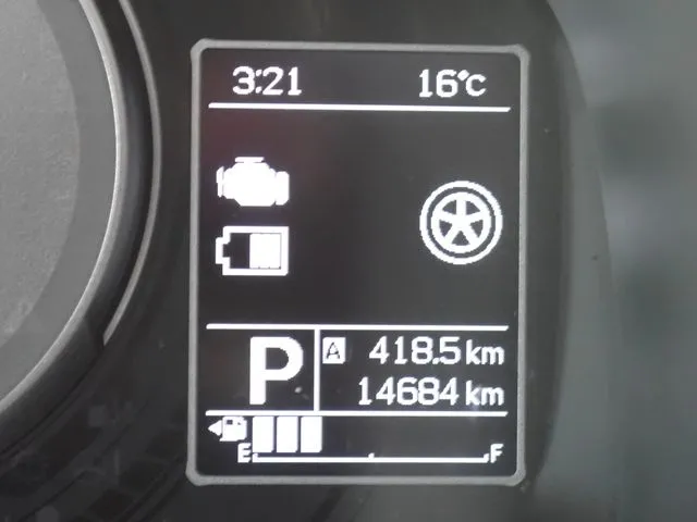 クロスビー 4WD(スズキ)の車両写真