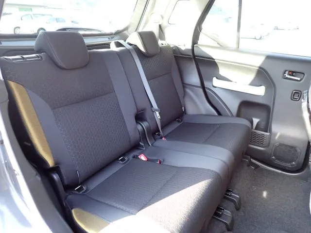 クロスビー 4WD(スズキ)の車両写真