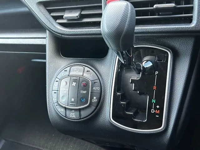 ノア（トヨタ）の車両写真