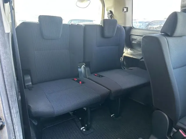 ノア（トヨタ）の車両写真