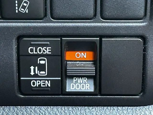 ノア（トヨタ）の車両写真