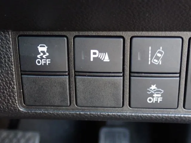 N-WGN カスタム(ホンダ)の車両写真