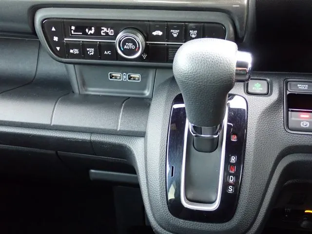 N-WGN カスタム(ホンダ)の車両写真