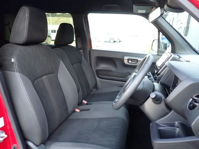 N-WGN カスタム(ホンダ)の車両写真