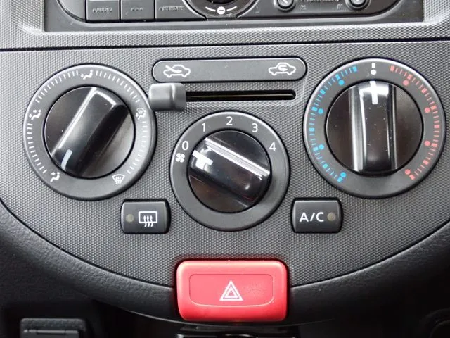 AD(ニッサン)の車両写真