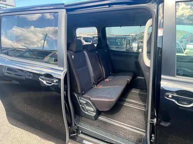 ノア（トヨタ）の車両写真