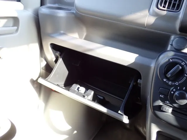 エブリイバン（スズキ）の車両写真