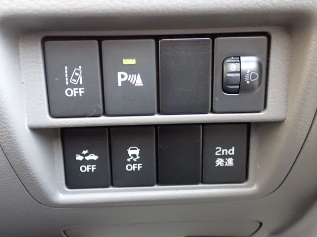 エブリイバン（スズキ）の車両写真