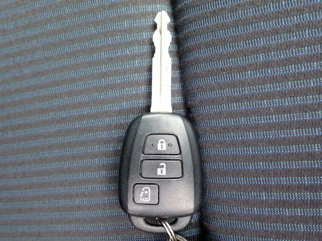 ヴォクシー　４ＷＤ（トヨタ）の車両写真