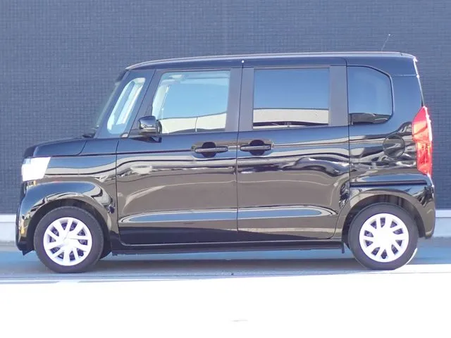 N BOX(ホンダ)の車両写真