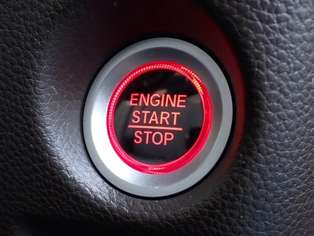 N BOX(ホンダ)の車両写真