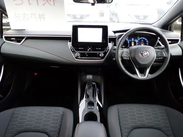 トヨタ カローラスポーツ ハイブリッド