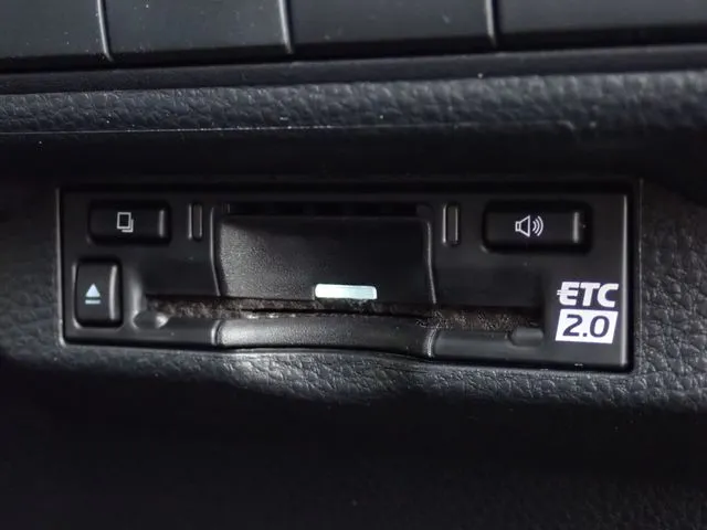 トヨタ カローラスポーツ ハイブリッド