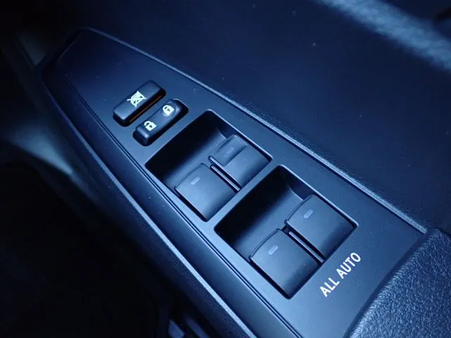 カローラフィールダー（トヨタ）の車両写真