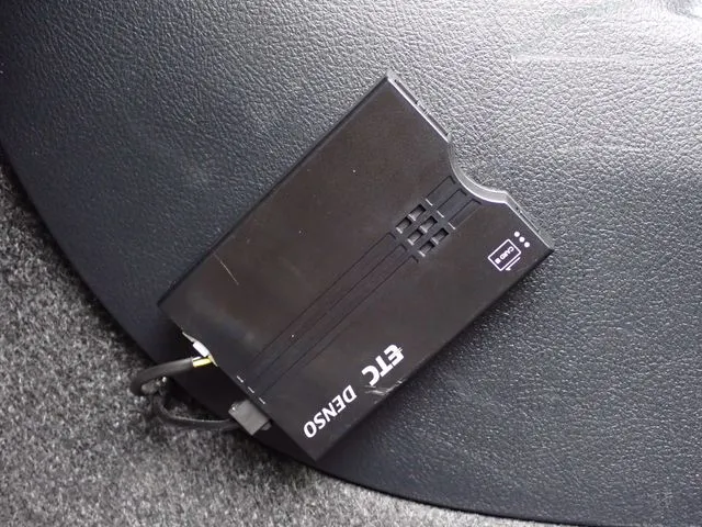 ヴィッツ　ハイブリッド（トヨタ）の車両写真