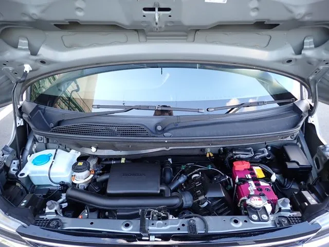 N BOX カスタム(ホンダ)の車両写真