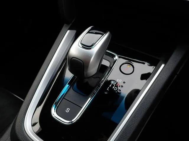 シャトル ハイブリッド(ホンダ)の車両写真