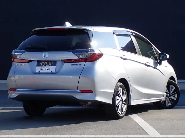 シャトル ハイブリッド(ホンダ)の車両写真