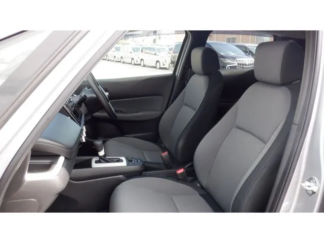 ホンダ　フィット　ｅ：ＨＥＶ