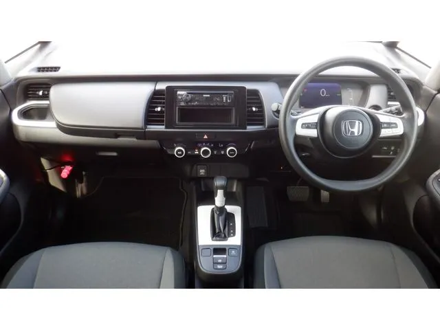 ホンダ　フィット　ｅ：ＨＥＶ