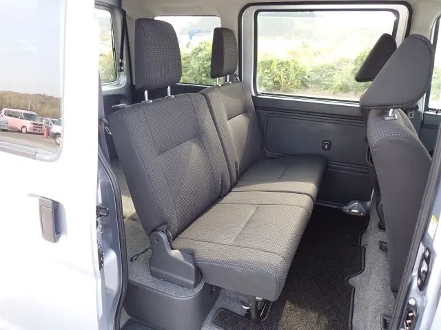 ダイハツ　ハイゼットカーゴ