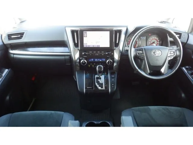 アルファード（トヨタ）の車両写真