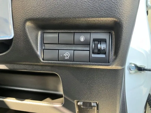 ニッサン デイズ 4WD