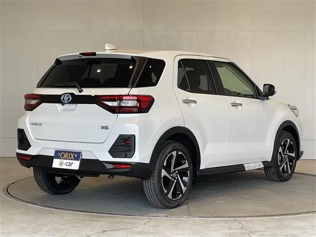 トヨタ　ライズ　ハイブリッド