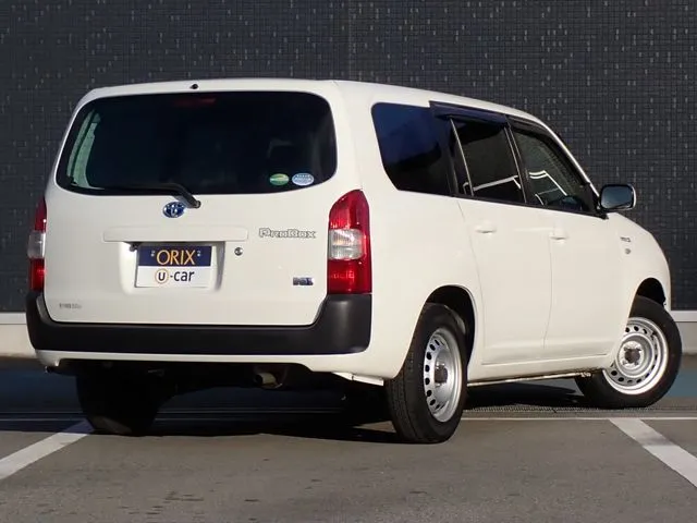 プロボックスバン　ハイブリッド（トヨタ）の車両写真