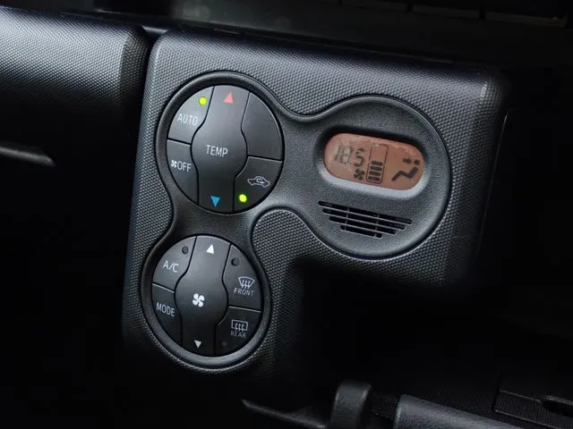 プロボックスバン　ハイブリッド（トヨタ）の車両写真