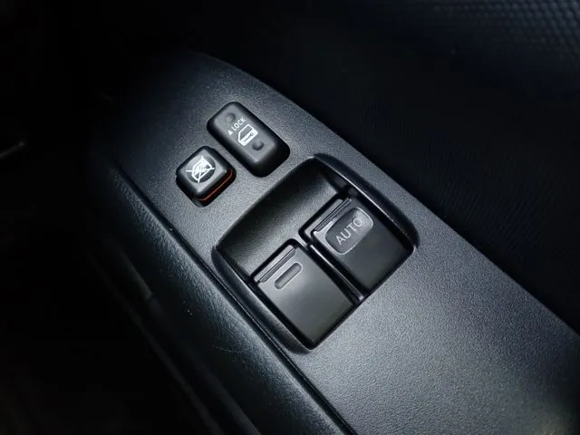 プロボックスバン　ハイブリッド（トヨタ）の車両写真