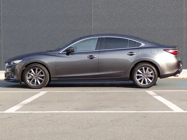 ＭＡＺＤＡ６　セダン（マツダ）の車両写真