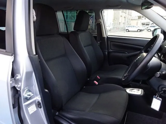 プロボックスバン　２ＷＤ（トヨタ）の車両写真