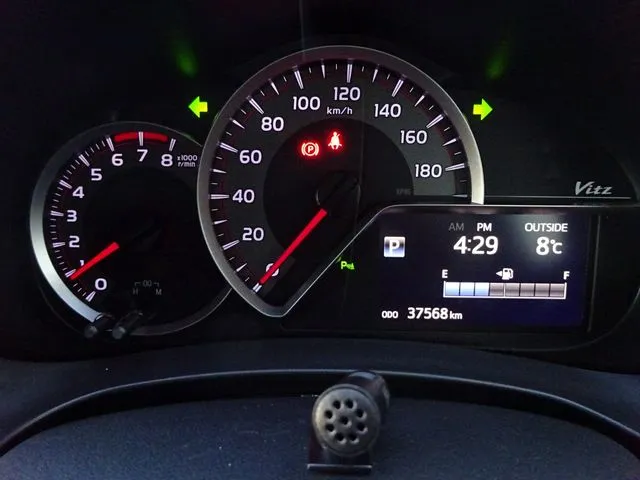 ヴィッツ（トヨタ）の車両写真