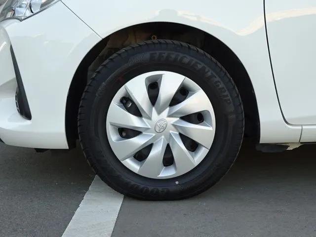 ヴィッツ（トヨタ）の車両写真