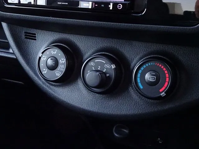 ヴィッツ（トヨタ）の車両写真