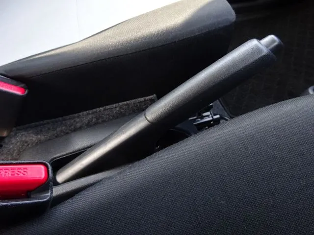 ミラ　イース（ダイハツ）の車両写真