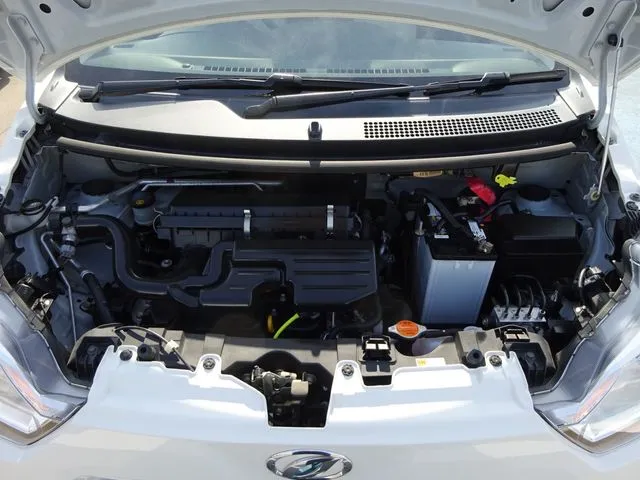 ミラ　イース（ダイハツ）の車両写真