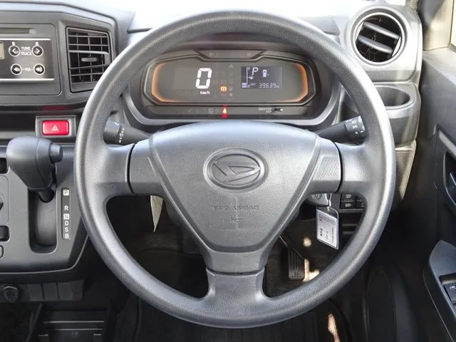 ミラ　イース（ダイハツ）の車両写真