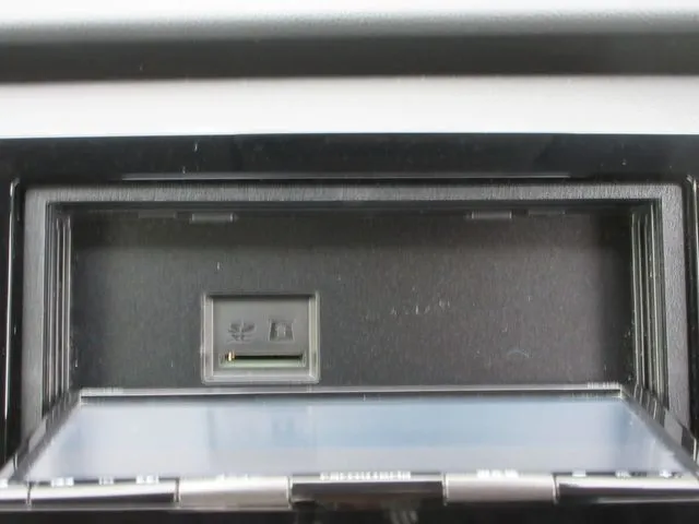 フィット e:HEV 4WD(ホンダ)の車両写真