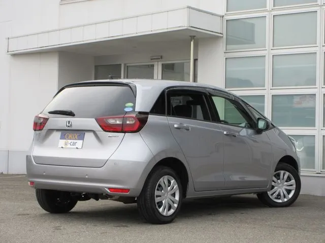 フィット e:HEV 4WD(ホンダ)の車両写真
