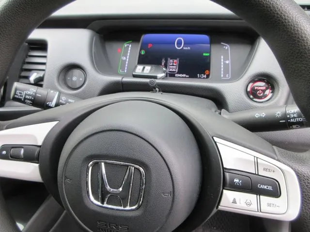 フィット e:HEV 4WD(ホンダ)の車両写真