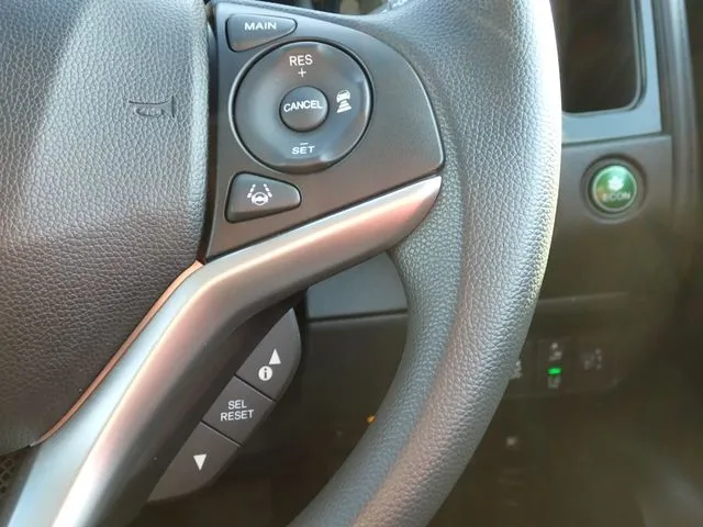 シャトル ハイブリッド(ホンダ)の車両写真